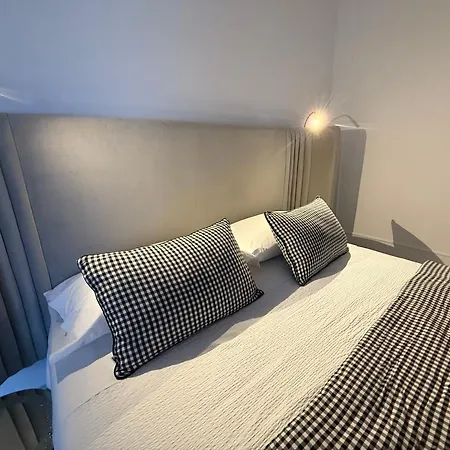 23 Guest house
